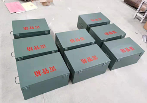沿滩炸药箱和雷管箱一般是怎么存放的?